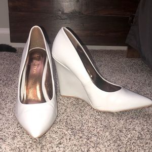 Worn once! Great condition!